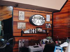 -ROAST coffee & eatery
