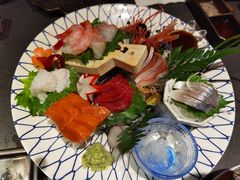 -铭牛烧肉·和牛海鲜自助(高新月牙湖店)