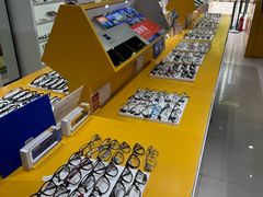 -诺柯视眼镜-蔡司依视路官方工厂店(淞南一店)