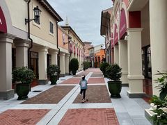 -佛罗伦萨小镇广佛名品奥特莱斯(疏港路店)