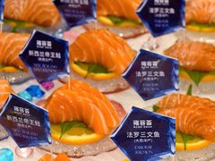 -雍容荟帝王蟹活龙虾展台自助(IFS黑金店)