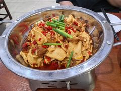 -湖南人家湘菜馆(镇江路店)