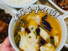 -老乡鸡(上海白玉兰广场店)