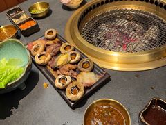 -铭牛烧肉·和牛海鲜自助(高新月牙湖店)
