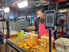 -席娜卡琳火车铁道夜市