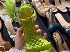 -广州周大福金融中心