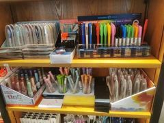 -新华书店(永安路店)