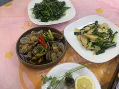 -鑫悦楼煎蟹·16年海鲜大排档