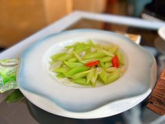 西芹炒百合-柳园春天特色餐厅(南浔古镇店)