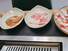 -臻牛烤肉