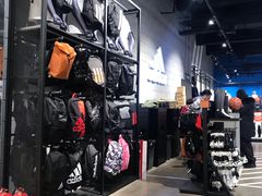 -adidas(滔搏朝阳大悦城店)