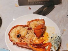 -雍容荟帝王蟹活龙虾展台自助(IFS黑金店)