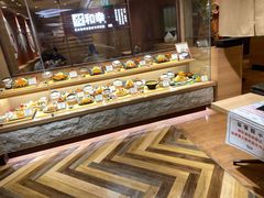 面包甜点陈列柜-和幸(春熙路群光广场店)