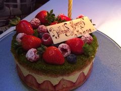 草莓蛋糕-AZUR聚(香格里拉饭店)