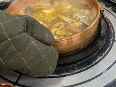 -阿山卓·野生菌火锅·纳西火塘烤肉