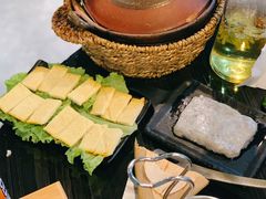 港式鱼籽夹-东椰·海南椰子鸡火锅(朝阳门店)