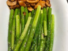 春笋烧口蘑-北平盛世·新京菜·北京烤鸭(劲松·双井店)