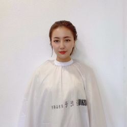 -洛施奇烫发染发沙龙