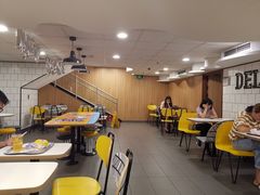 用餐区-麦当劳(文武路店)