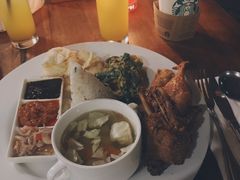 -Pundi Pundi Restaurant