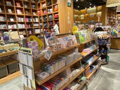 -百新书局(尚悦湾店)