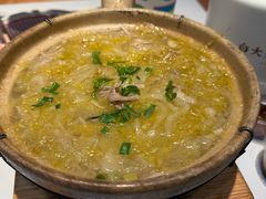 拆骨肉炖酸菜-孙家外婆•长春地标美食新名片(红旗街万达店)