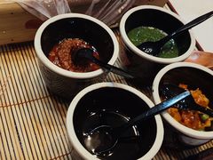 -老街坊美食汇(玉兰大街店)