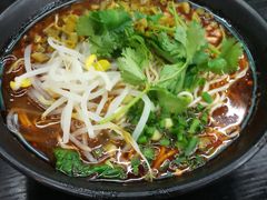 -丽影重庆小面(定西路店)