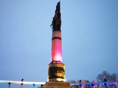 -人民防洪胜利纪念塔