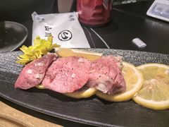 -山川小町·极番烧肉(新地假日广场店)