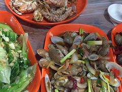 -覃记海鲜美食餐厅