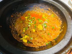 -阿瓦山寨·湘菜现炒·剁椒鱼头王(咸阳总店)