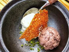 冰激淋-瑰丽酒店·海吧·天际下午茶·现场DJ·天台酒吧