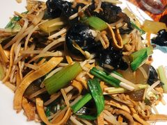 -满堂春特色餐馆