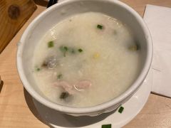 皮蛋瘦肉粥-避风塘(嘉兴八佰伴店)