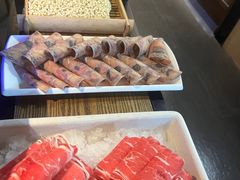 -尚尚仙·酸汤猪手·猪肚鸡火锅(华联万柳购物中心店)