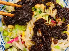 老北京炸酱面-门框胡同百年卤煮(新街口店)