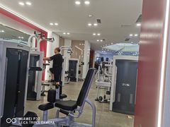 -英派斯健身旗舰店(海信国际中心馆)