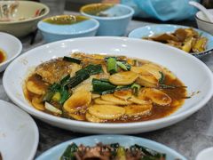 红烧小鲳鱼-红灯笼龙凤饭店(宁波老字号店)