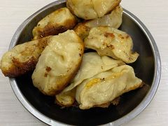 -黄阿姨锅贴大王(万航渡路店)