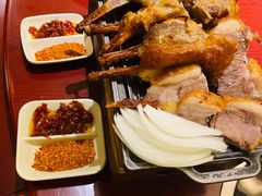 馕坑烤羊排-西域阿里马新疆菜·清真(桂花路店)