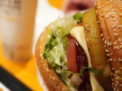 -The Habit Burger Grill 哈比特汉堡(复兴soho店)