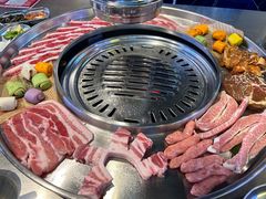 -哈哈碳都·牛肋条无限自助烤肉(台江万达店)