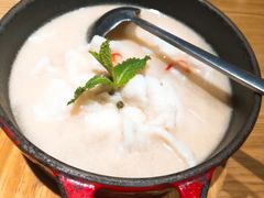 酸汤煮嫩滑鱼片-小大董·烤鸭(五棵松店)