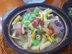 火腿猪爪野笋煲-全乐鱼馆·淳牌有机鱼直营店