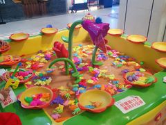 -鸿通城购物中心