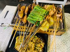 -云晓光头烧烤吧(德平路店)