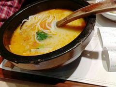 -蒙自源米线大王(东站店)