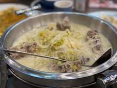 大骨头炖酸菜-东北农家小院(定西路店)