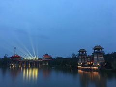 -茅山东方盐湖城景区